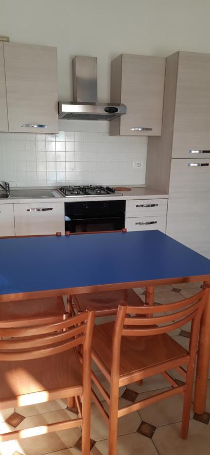 Bike And Breakfast Apartments Pietra Ligure Bagian luar foto